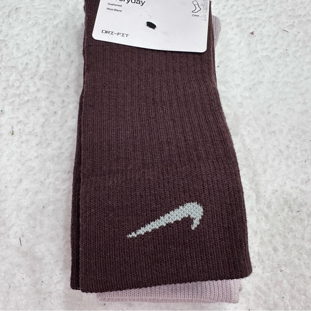 Nike Everyday Socks - Picture 4 of 9